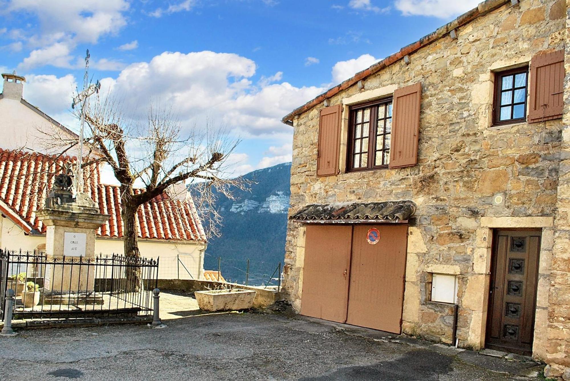 Maison Charmante Avec Vue Sur La Montagne, Mostuéjouls Екстериор снимка