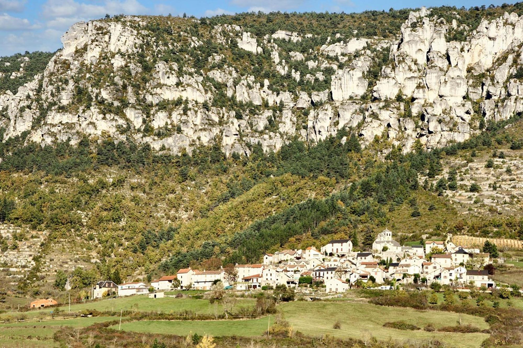 Maison Charmante Avec Vue Sur La Montagne, Mostuéjouls Екстериор снимка